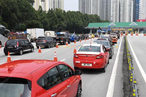 TINJAUAN ALIRAN TRAFIK DAN RENTAS NEGERI SEMPENA AIDILFITRI