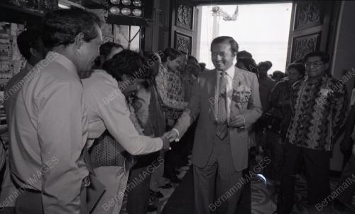 DR. MAHATHIR BIN MOHAMAD