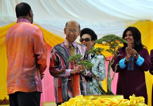 KL09_24032012_AGONG_2