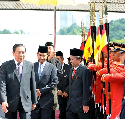 TUANKU MIZAN ZAINAL ABIDIN