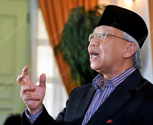 DATUK DR HASSAN ALI