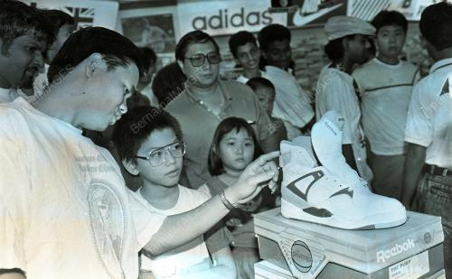 KL09_250390_REEBOK