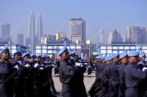 KL09_25032017_PM