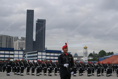 PERBARISAN SEMPENA SAMBUTAN PERINGATAN HARI POLIS KE-214