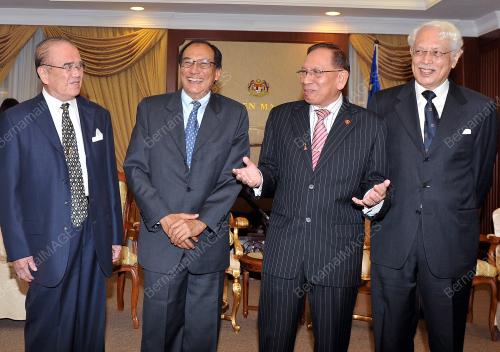 KL09_25042012_PARLIMEN