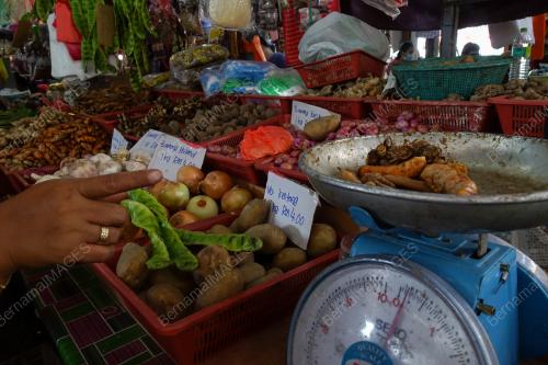 TINJAUAN PENIAGA DAN HARGA DIBAWAH AKTA AKHAP 2011