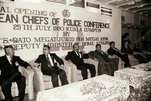 DATUK MEGAT JUNID MEGAT AYOB