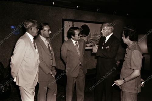 TIMBALAN MENTERI PELAJARAN