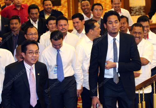 KHAIRy JAMALUDDIN