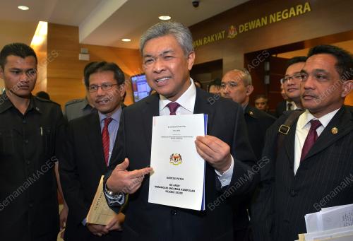 KL09_26112014_ZAHID
