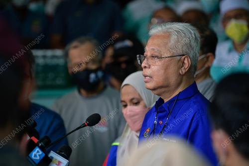 DATUK SERI ISMAIL SABRI YAAKOB