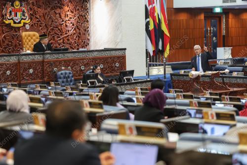 DATUK SERI HAMZAH ZAINUDIN