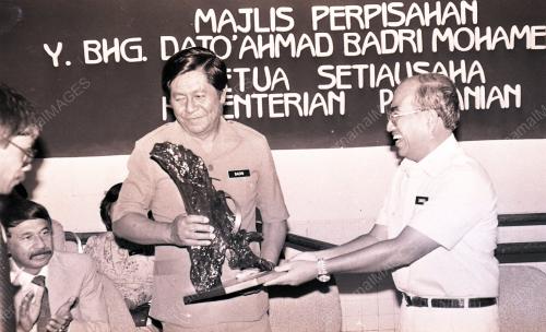 KL09_270390_BERSARA