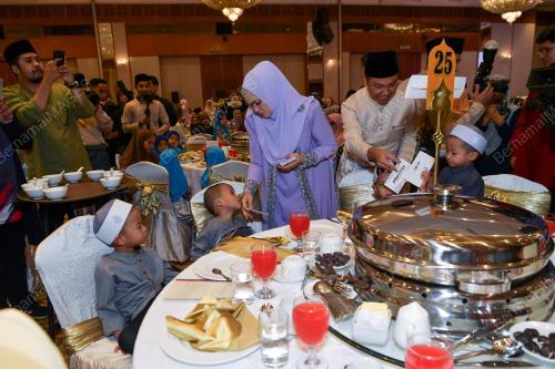 DATUK SERI SITI NURHALIZA TARUDIN