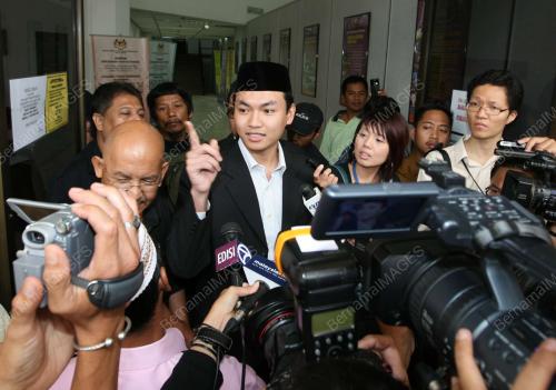MOHD SAIFUL BUKHARI AZLAN