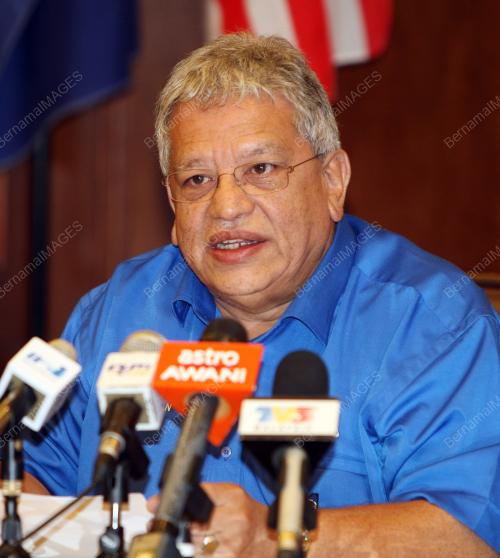 TENGKU ADNAN TENGKU MANSOR