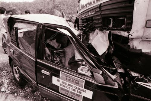 KEMALANGAN DI KILOMETER 25 LEBUHRAYA KUALA LUMPUR