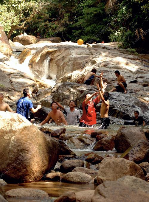 HUTAN LIPUR SUNGAI BANTANG