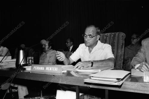 HUSSEIN ONN