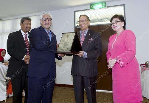 KL09_28042015_PARLIMEN_JAMUAN