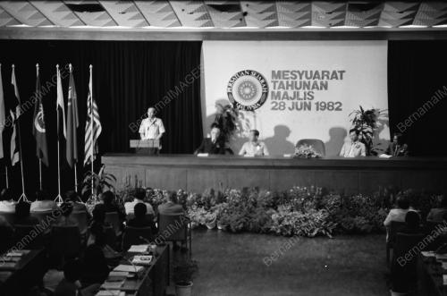 MUSA HITAM