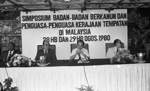 TENGKU RAZALEIGH HAMZAH