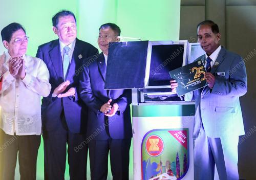KL09_28112018_ASEAN_BN201811073027