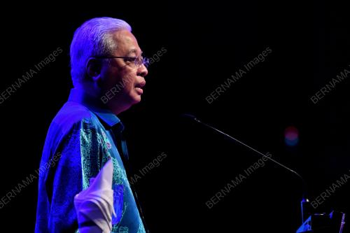DATUK SERI ISMAIL SABRI YAAKOB