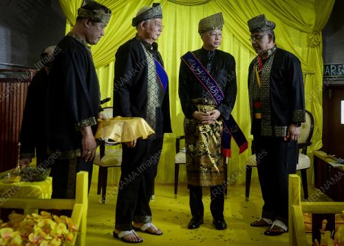DATUK SERI ISMAIL SABRI YAAKOB