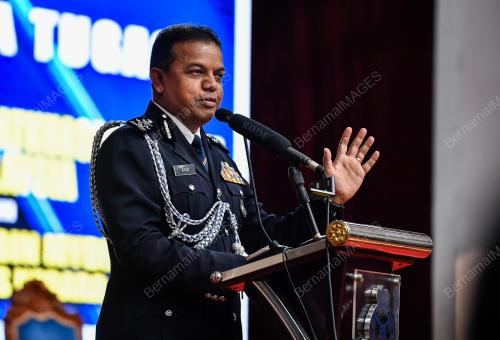 DATUK SERI AYOB KHAN MYDIN PITCHAY