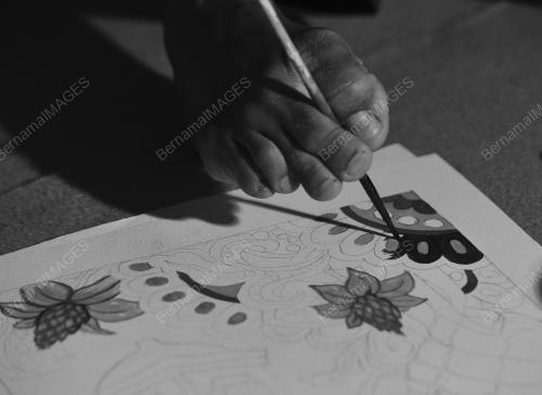KL09_06122016_LUKISAN_KAKI