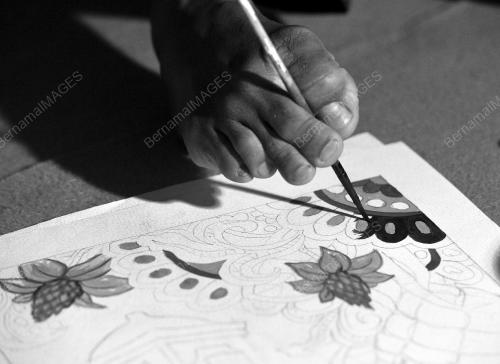 KL09_06122016_LUKIS_KAKI