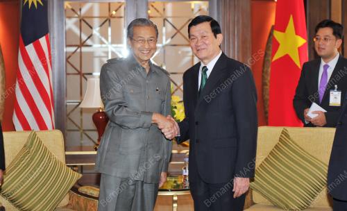 TUN DR MAHATHIR MOHAMAD