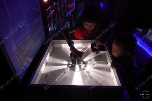 KL09_30122018_PLANETARIUM