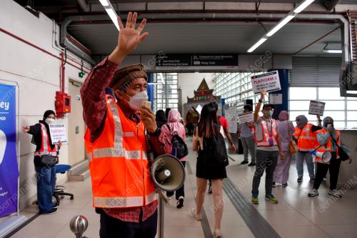 PERTUKARAN WAKTU PUNCAK LRT