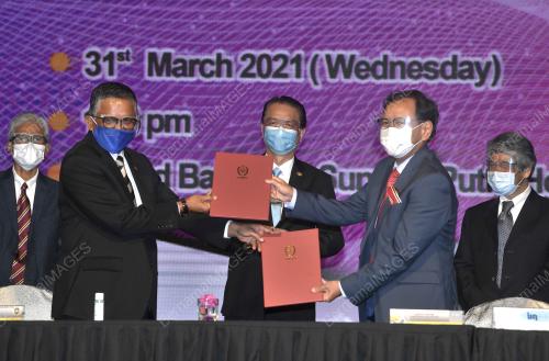 SIGNING CEREMONY BETWEEN UNIVERSITY SULTAN ZAINAL ABIDIN AND INSTITUT JANTUNG NEGARA
