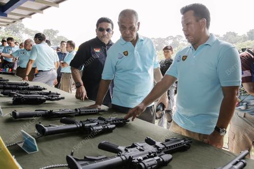 KL09_31072016_POLIS_MENEMBAK