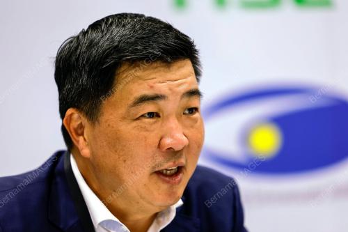 CHARLES QUEK