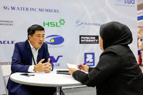 CHARLES QUEK