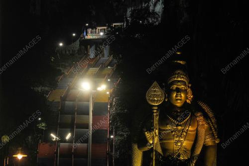 THAIPUSAM BATU CAVES LENGANG