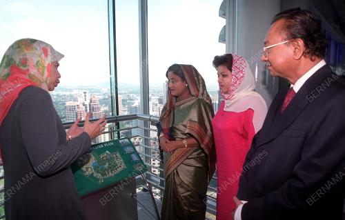 LAWATAN PERDANA MENTERI BANGLADESH
