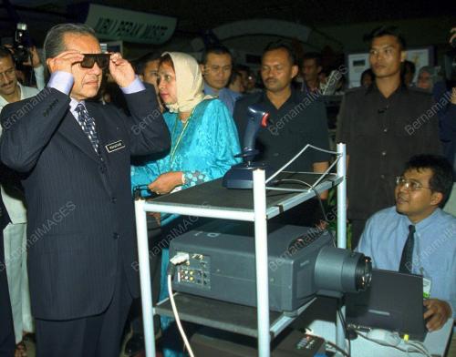 KL10-02_07_2001_PM-SAINS_28012016