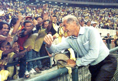 KL10-16_10_2000_AKSI_WEIGANG_14012016