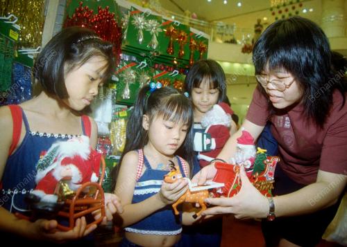 KL10-16_12_2000_KRISMAS_DAY_15012016