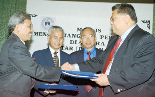 KL10-17_01_2000_ITTAR_HAJI_18012016