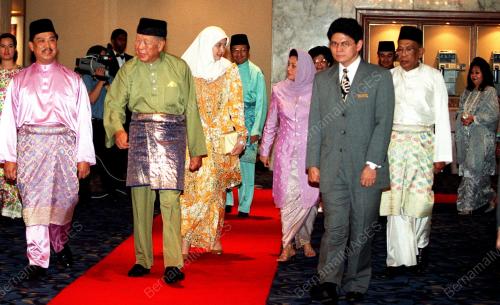 KL10-200200_AGONG_PERMAISURI_07012016