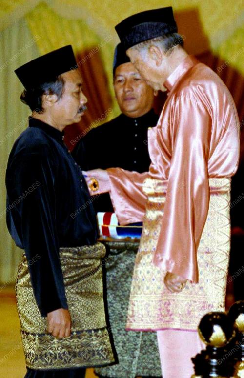 KL10-22_02_2001_AGONG_19012016