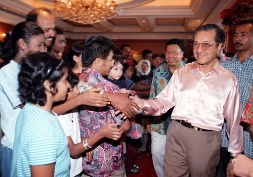 KL10-24_01_2001_MAHATHIR-LAW_18012016