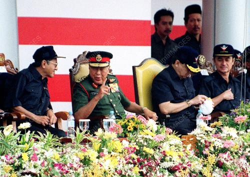 KL10-31_08_2000_AGONG_PM_12012016