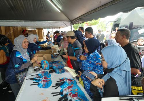 PROGRAM SETAHUN BERSAMA KERAJAAN MADANI